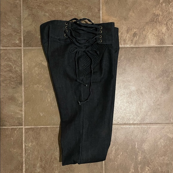 Le Chateau Denim - Dark Blue Jeans, Size 25 x 33 - Picture 5 of 8